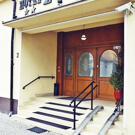 Hotel Zorza Namysłów Bagian luar foto